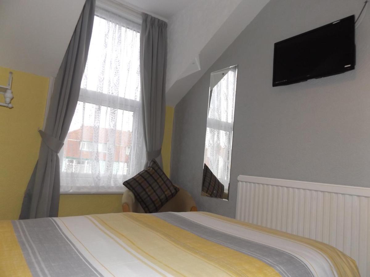 The Phoenix Guest house Scarborough